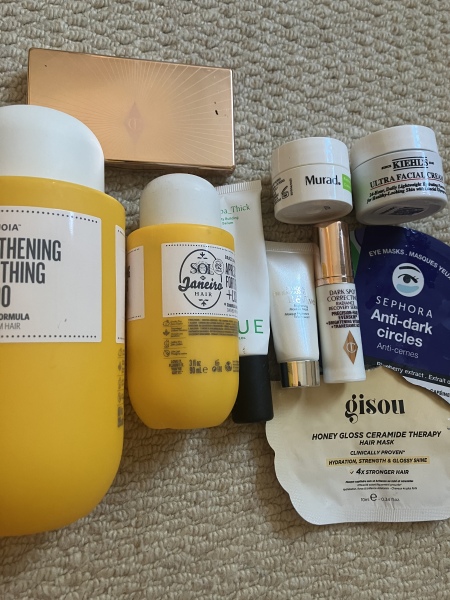 Tempted by beauty treats? Addicted to buying beauty products? Is your collection bursting with favourites? Join fellow beauty lovers in this supportive group!