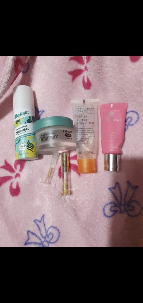 Tempted by beauty treats? Addicted to buying beauty products? Is your collection bursting with favourites? Join fellow beauty lovers in this supportive group!