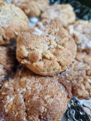 Meal planning, sharing recipes and ideas to make the weekly budget go further.