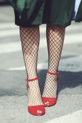Stylish winter footwear with flat/low heel