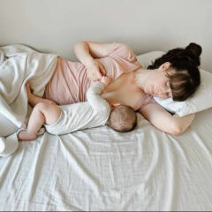 My newborn baby won’t sleep in crib- help!