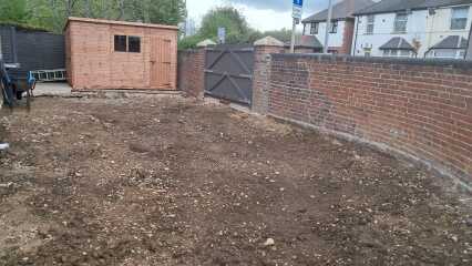 The potting shed: sheltering from the rain and musing about the garden