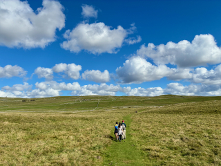 Thread 18 - TalkLair: "That's no moon. It's a space station!"