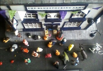 The Autumn Bluestocking - mist, mellow fruitfulness and hot chocolate!