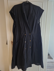 Work wear for large women? No idea, please help!