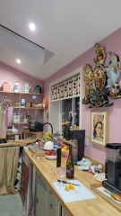 Can I see your kitchen?