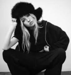 Amanda Holden whinging about her daughter being called a nepo baby