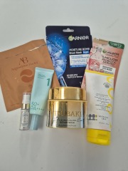 Tempted by beauty treats? Addicted to buying beauty products? Is your collection bursting with favourites? Join fellow beauty lovers in this supportive group!