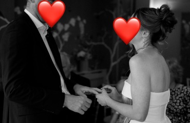 Wedding Photographer brought daughter along
