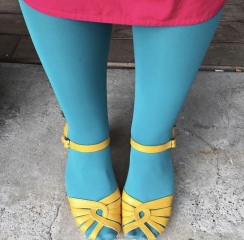 Stylish winter footwear with flat/low heel