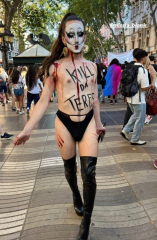 Graham Linehan arrested on arrival at Heathrow