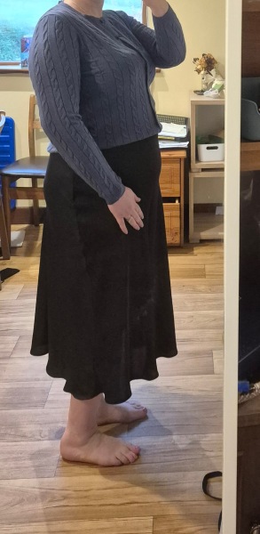 Skirt/ jumper look. Am I too big for it? Or doing it wrong