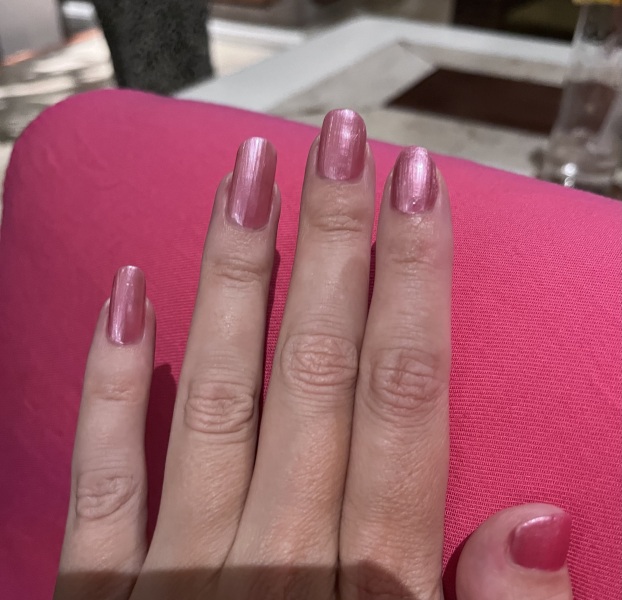 I want to see your nails!