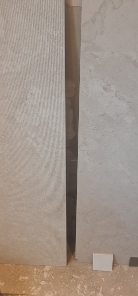 Textured tiles in walk-in shower, yeah or nah