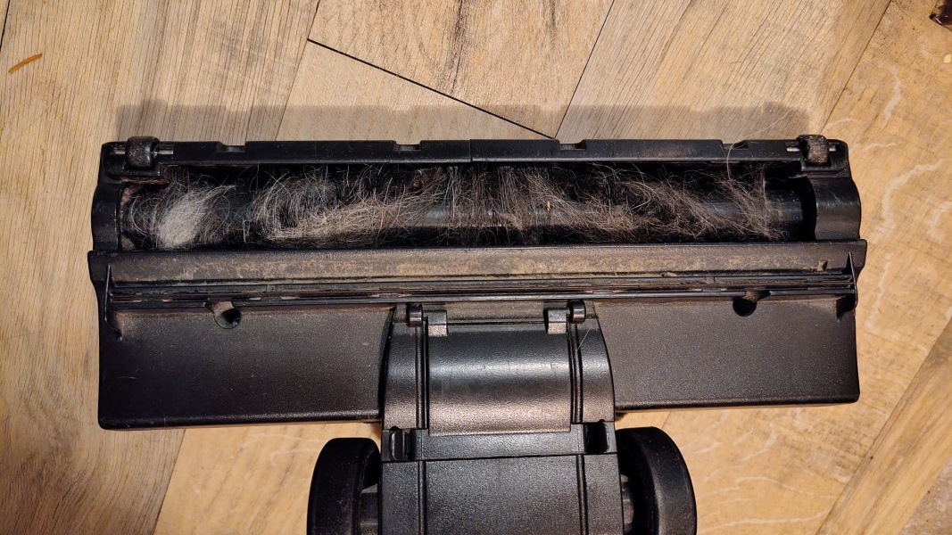 Miele hoover Constantly getting hair from me & daughter wrapped around rotating brush - alternative recommendations