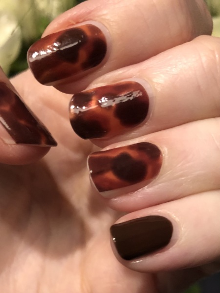 Pretty nails and make up thread