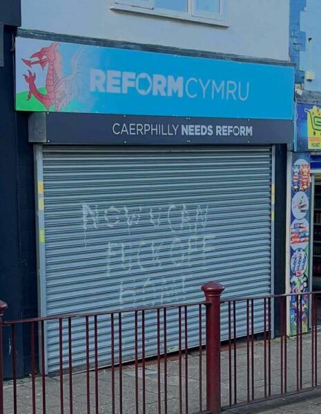 Thread 35 Starmer: Old and smelling of roses