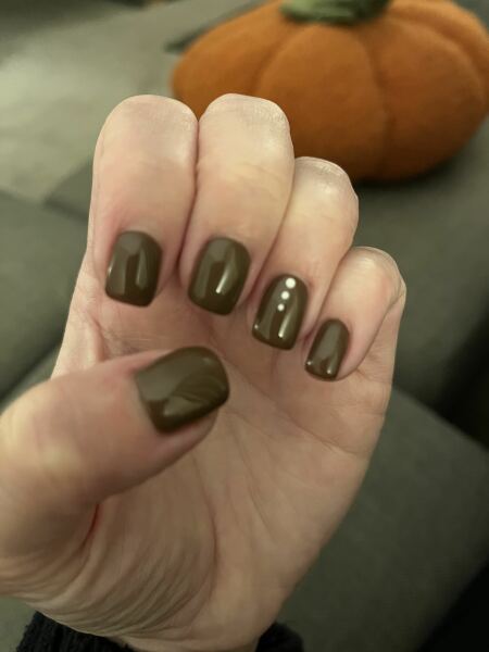 I want to see your nails!