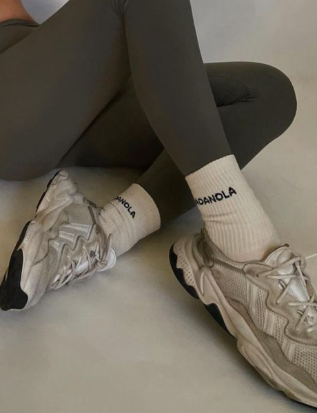 The leggings tucked into white socks ‘uniform’