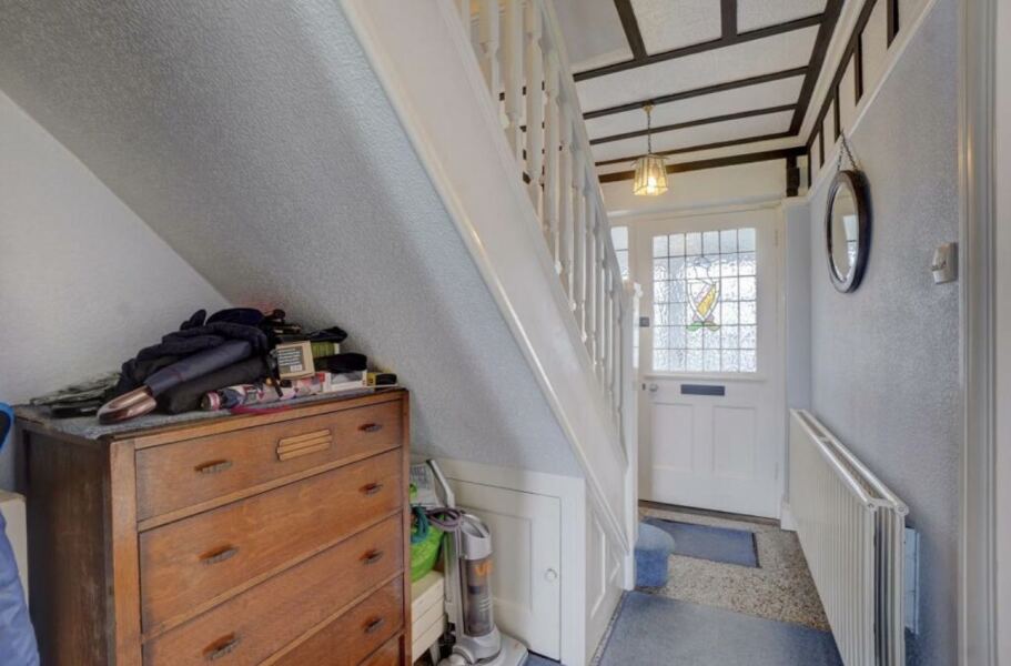 Going to view a house today that I want badly !