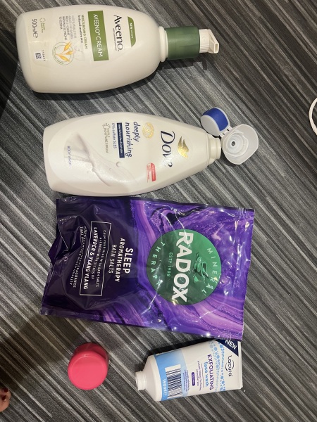 Tempted by beauty treats? Addicted to buying beauty products? Is your collection bursting with favourites? Join fellow beauty lovers in this supportive group!