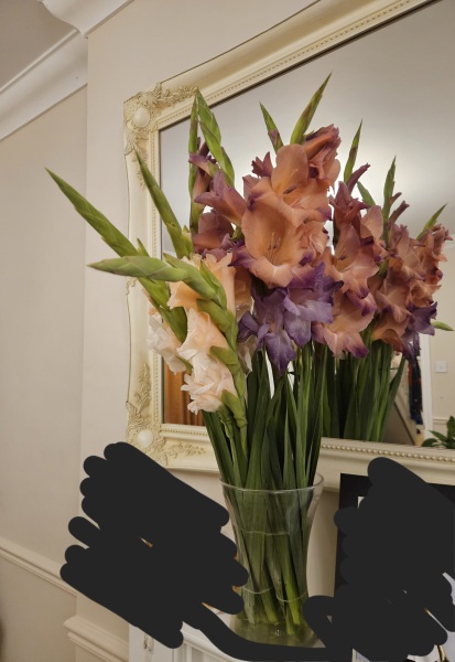 With wanting to buy a bunch of flowers for less than 10 pounds