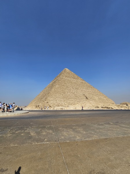 Hurghada holiday - pyramids?