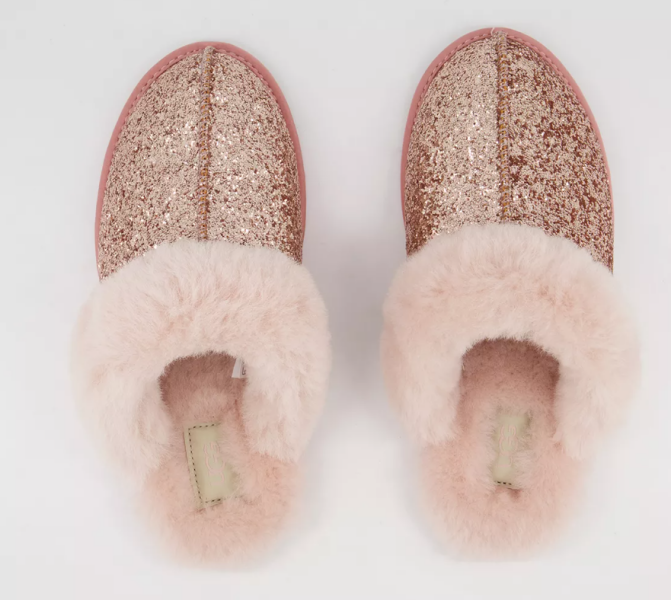 Anyone put Ugg slippers in the washing machine?