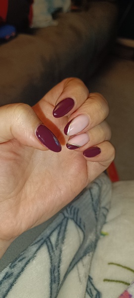 I want to see your nails!