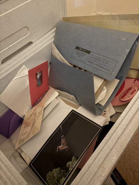 Decluttering thread 11