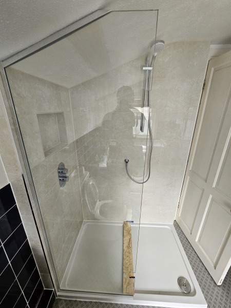 Shower cubicle replacement