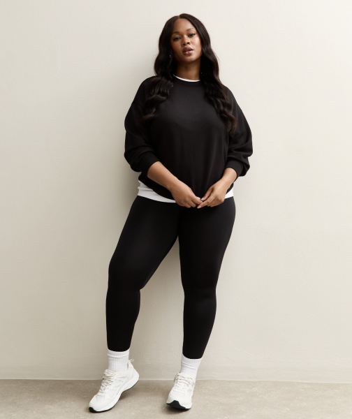 The leggings tucked into white socks ‘uniform’