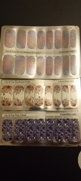 Pretty nails and make up thread