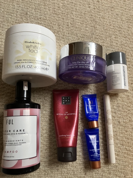 Tempted by beauty treats? Addicted to buying beauty products? Is your collection bursting with favourites? Join fellow beauty lovers in this supportive group!
