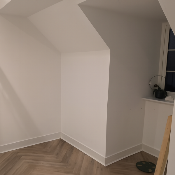 Window seat in a bathroom?