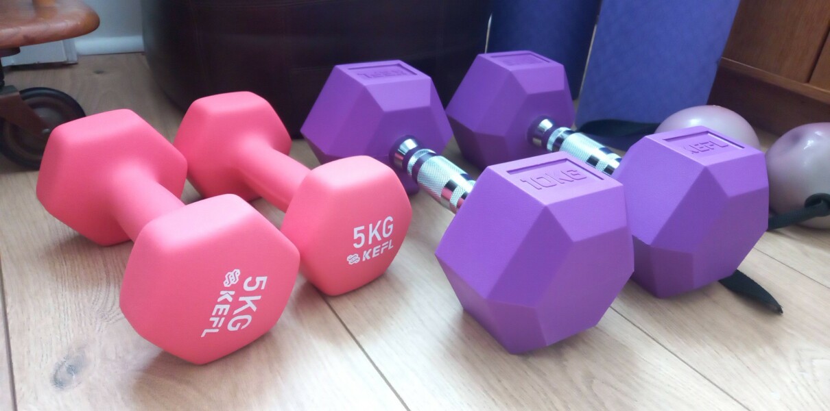 Lifting with Caroline Girvan- keeping it real and having a laugh along the way!