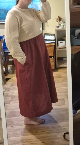 Skirt/ jumper look. Am I too big for it? Or doing it wrong