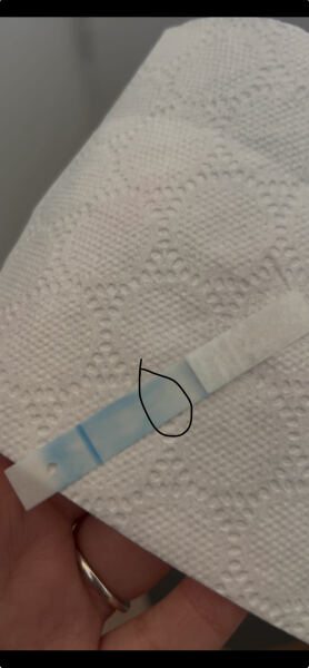 Are these faint lines? First pregnancy PLS HELP
