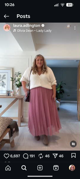 Skirt/ jumper look. Am I too big for it? Or doing it wrong