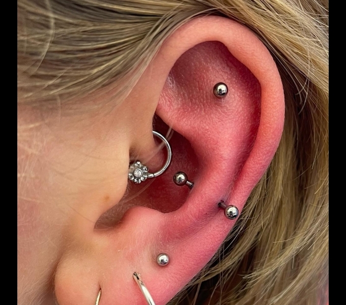 I want two cartilage ear piercings should I have them done at the same time?