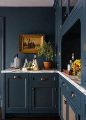 Suggestions for wall colour in ‘moody’ kitchen with Inchyra Blue units
