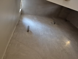 Where to put a picture rail. Long but (dull) photos!