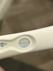 Are these faint lines? First pregnancy PLS HELP