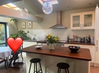 Any designers/ interior designers/ interior architects around? I have colour question (pictures included)