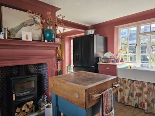 Have you painted your kitchen cuboards successfully
