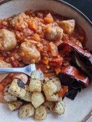 Meal planning, sharing recipes and ideas to make the weekly budget go further.