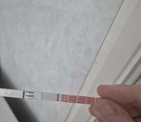 10dpo faint lune/shadow? Or am I going crazy 😩