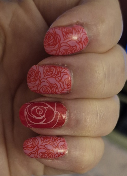 I want to see your nails!