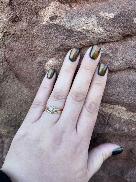 I want to see your nails!