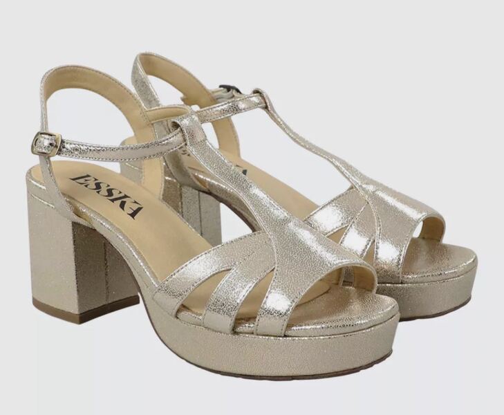 Comfortable sandals for party
